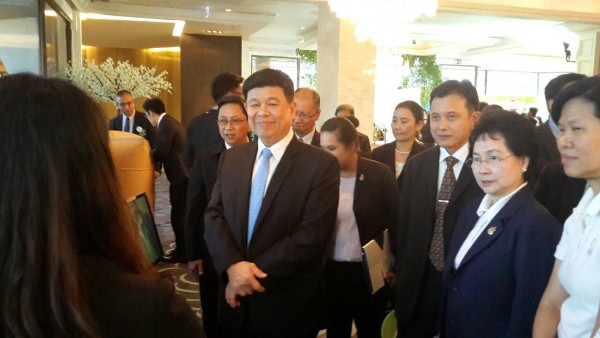 กรมทะเลฯ ร่วมงาน "ร้อยดวงใจ ร่วมใจลดโลกร้อน" ประจำปี 2558
