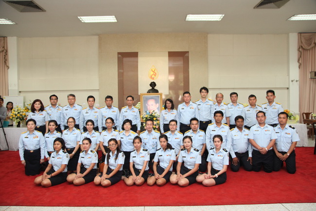 ผู้บริหาร ทช. ร่วมลงนามถวายพระพรในหลวง