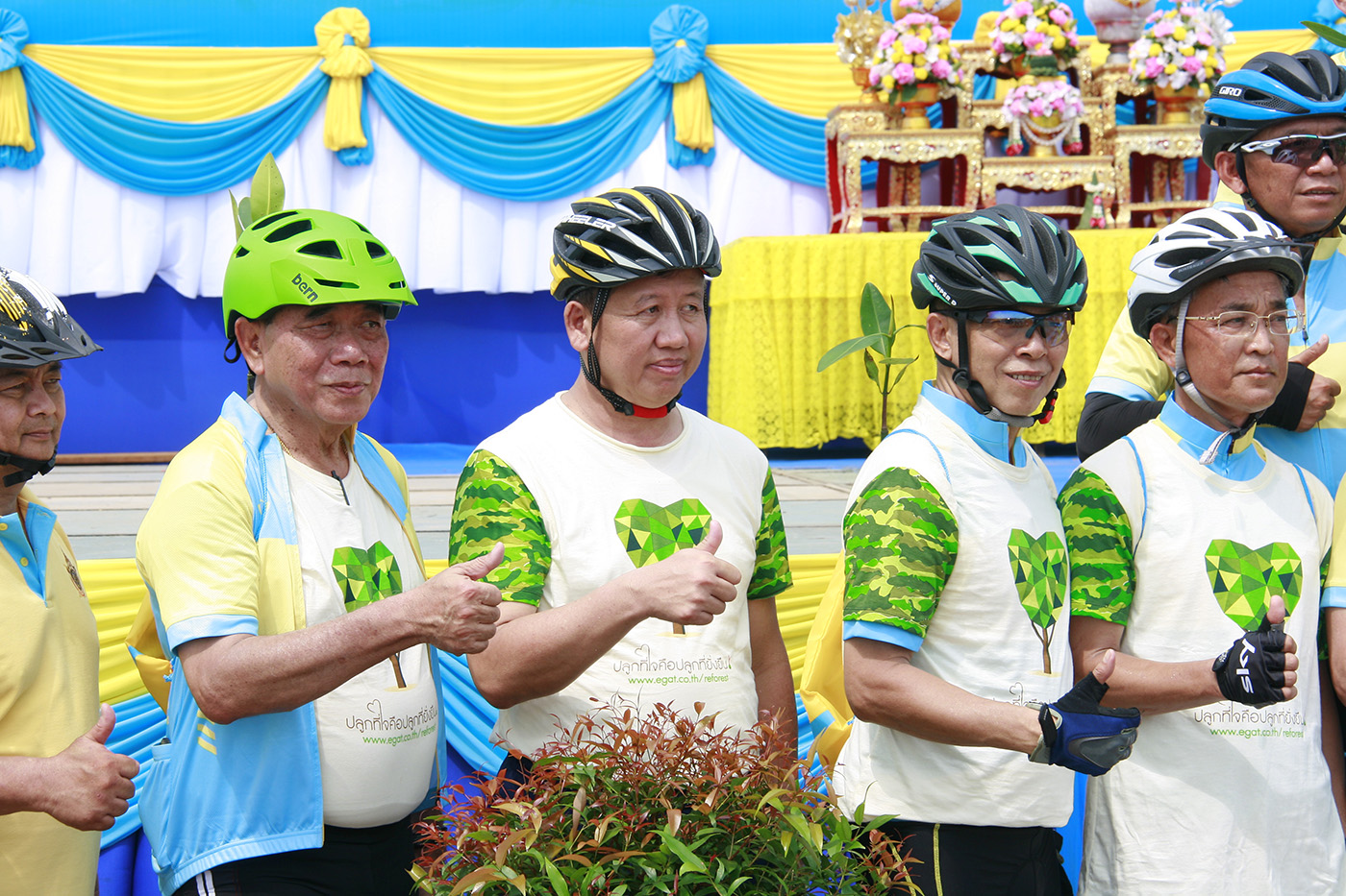 ทช.จัดกิจกรรมปั่นปลูกป่าชายเลน จังหวัดจันทบุรี