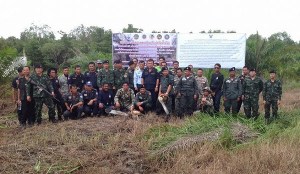 เจ้าหน้าที่ ทช.ลงพื้นที่ร่วมกันรื้อถอนผลอาสิน