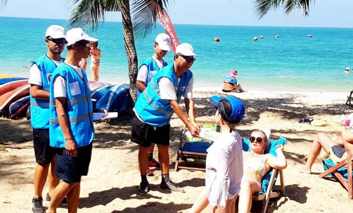 สบทช.2 ลงพื้นที่ประชาสัมพันธ์ชายหาดปลอดบุหรี่