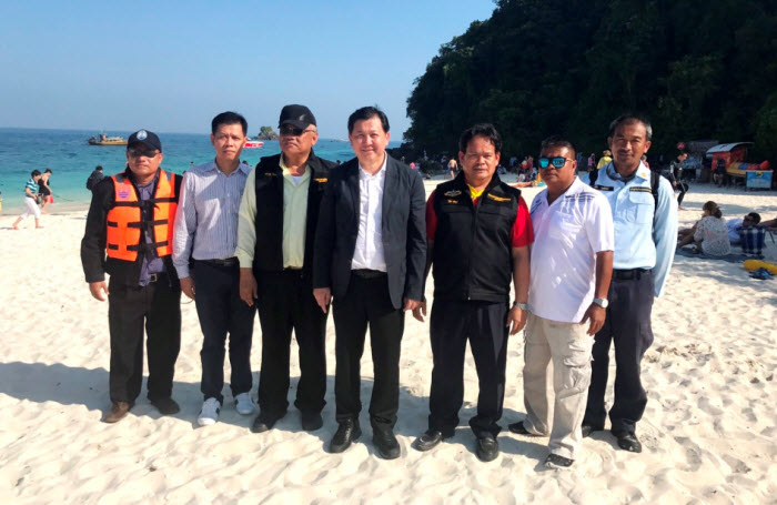 อทช.จตุพร ลงพื้นที่ติดตามความคืบหน้าโครงการชายหาดปลอดบุหรี่เกาะไข่นอก