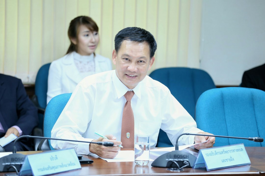 ทช.ร่วมประชุมหารือเตรียมจัดโครงการ “ประชารัฐร่วมใจ ปลูกต้นไม้ให้แผ่นดิน”