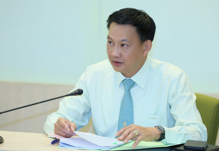 ทช.ประชุมกรรมการพิจารณาเครื่องราชฯ ปี 61