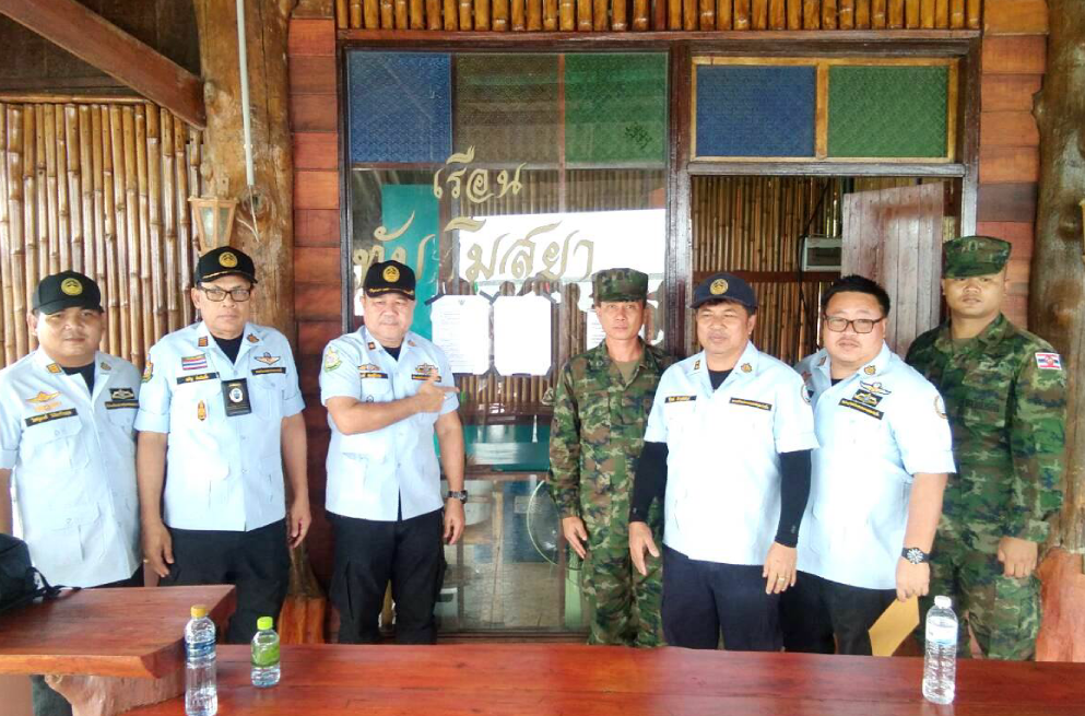 สบทช.1 สนธิกำลังเพิกถอนอาคารสิ่งปลูกสร้างรุกล้ำทะเล จ.จันทบุรี