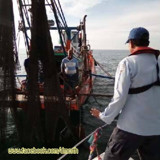 ตรวจเรือประมงปัตตานี ไม่พบผิดกฎหมาย