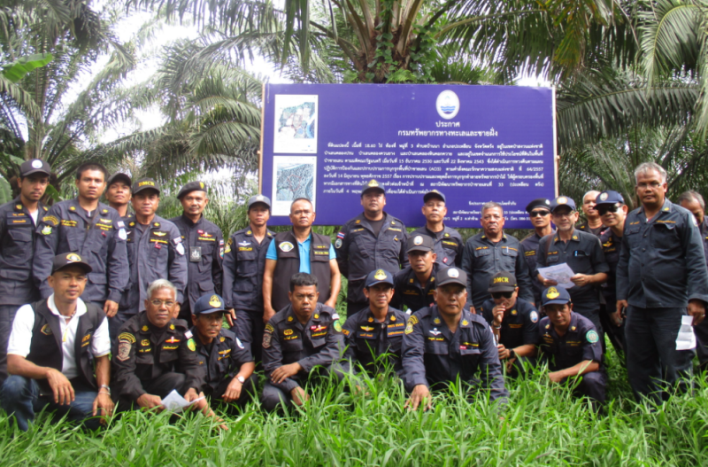 สถานีพัฒนาฯ ที่ 33 สนธิกำลังเจ้าหน้าที่ทวงคืนป่าชายเลน