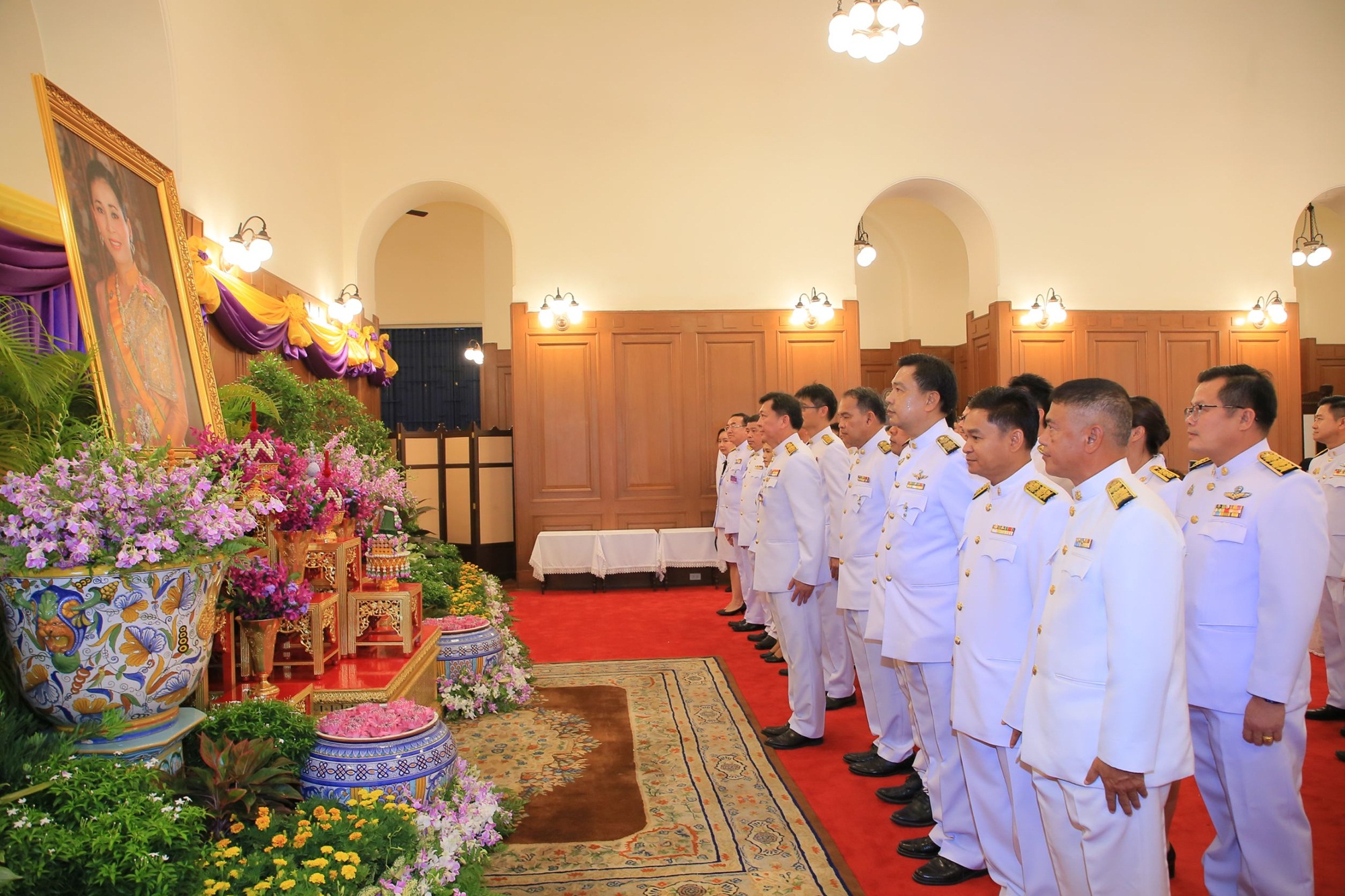 อทช. นำคณะผู้บริหาร ร่วมลงนามถวายพระพรสมเด็จพระนางเจ้าฯ พระบรมราชินี