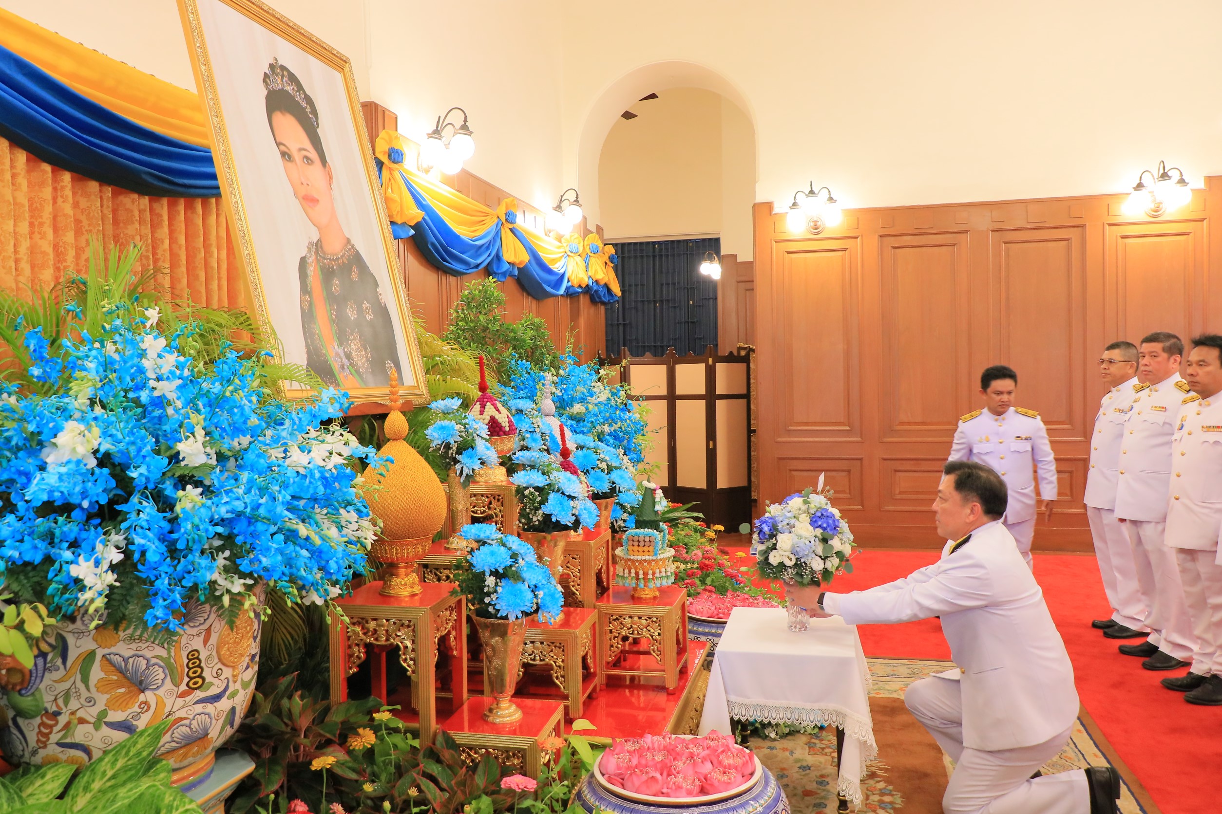 อทช. นำคณะผู้บริหารร่วมลงนามถวายพระพร สมเด็จพระบรมราชชนนีพันปีหลวง