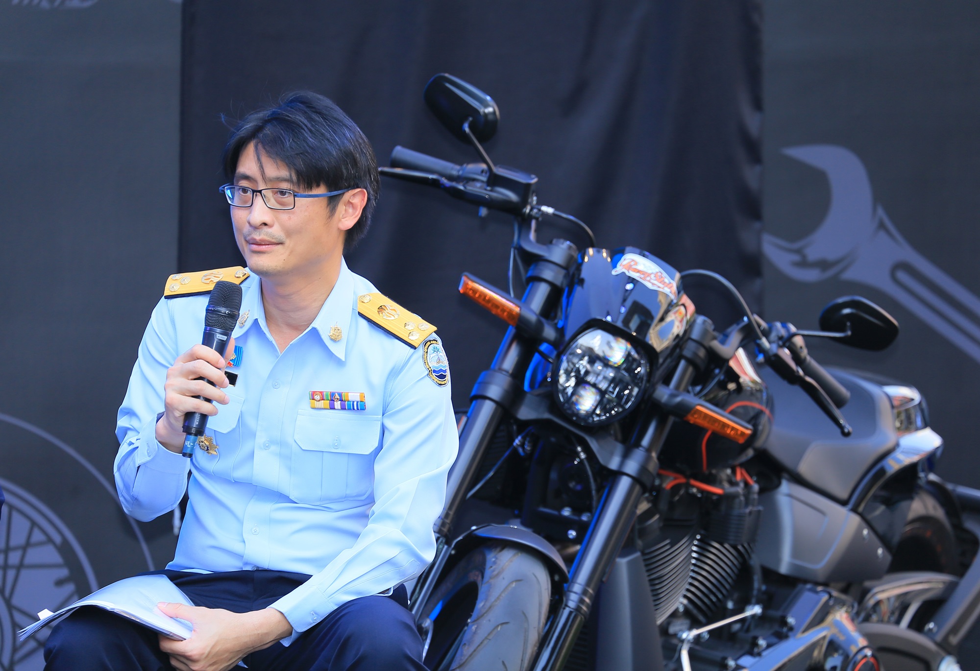 ทช. ร่วมงานแถลงข่าวการจัดวางประติมากรรมรถฮาร์ลีย์ – เดวิดสัน