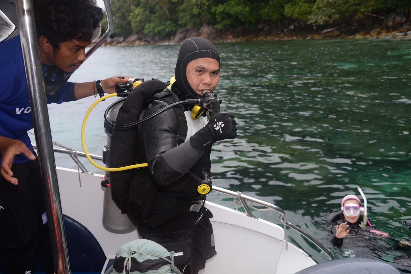 รัฐมนตรีฯ วราวุธ ติดตามสถานการณ์ทรัพยากรทางทะเลและชายฝั่ง จ.สตูล