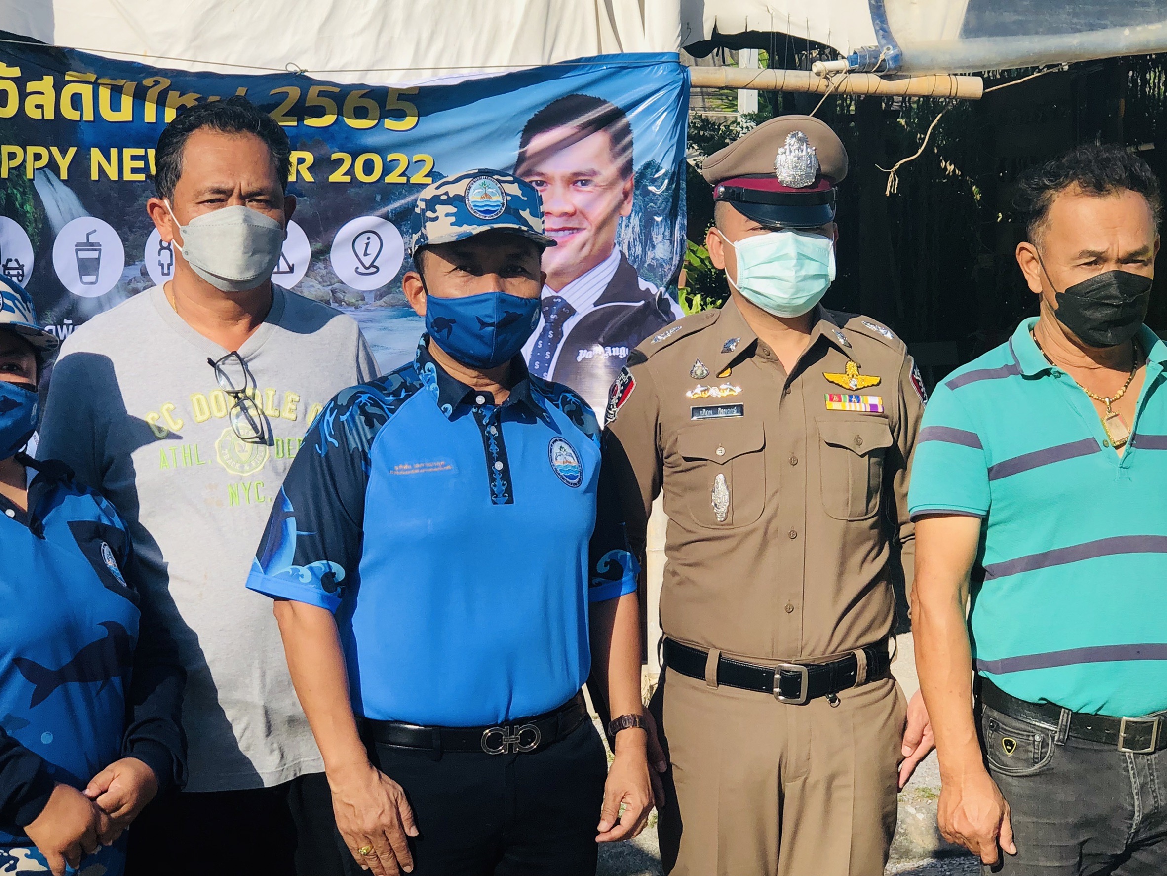 "กรม​ ทะเล" เปิดศูนย์อำนวยความสะดวกและรักษาความปลอดภัยแก่นักท่องเที่ยวในช่วงเทศกาลปีใหม่​  2565​ ​ท่าเรือเกาะทะลุ จังหวัด​ประจวบคีรีขันธ์​