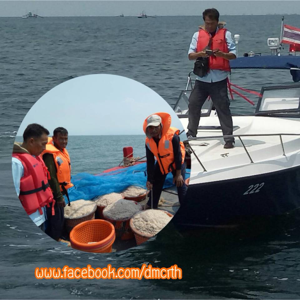 ตรวจเรือประมงเมืองปากน้ำ แปดริ้ว ชลบุรี ไม่พบผิดกฎหมาย