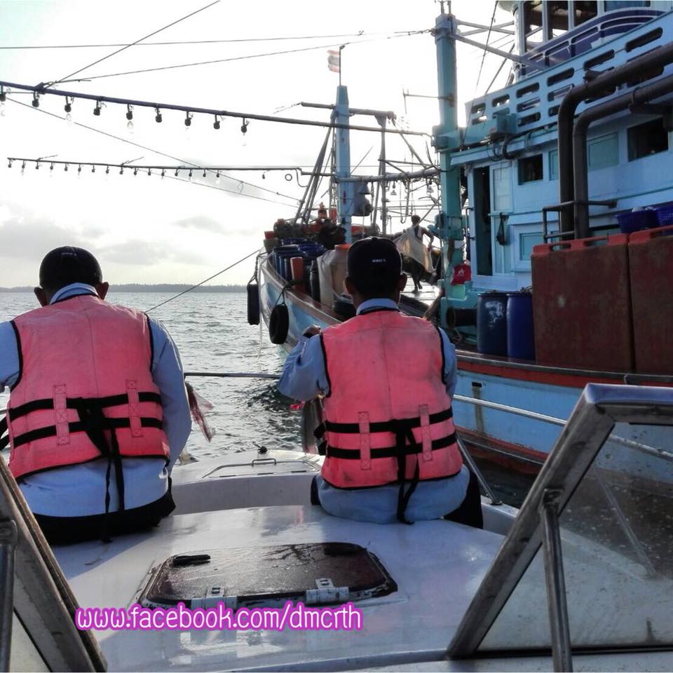 ตรวจเรือประมงปัตตานี ไม่พบผิดกฎหมาย