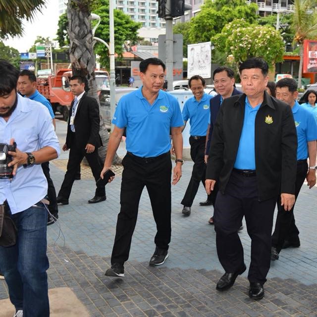 ทช. จัดใหญ่ เก็บขยะชายหาดสากล ที่พัทยาเหนือ