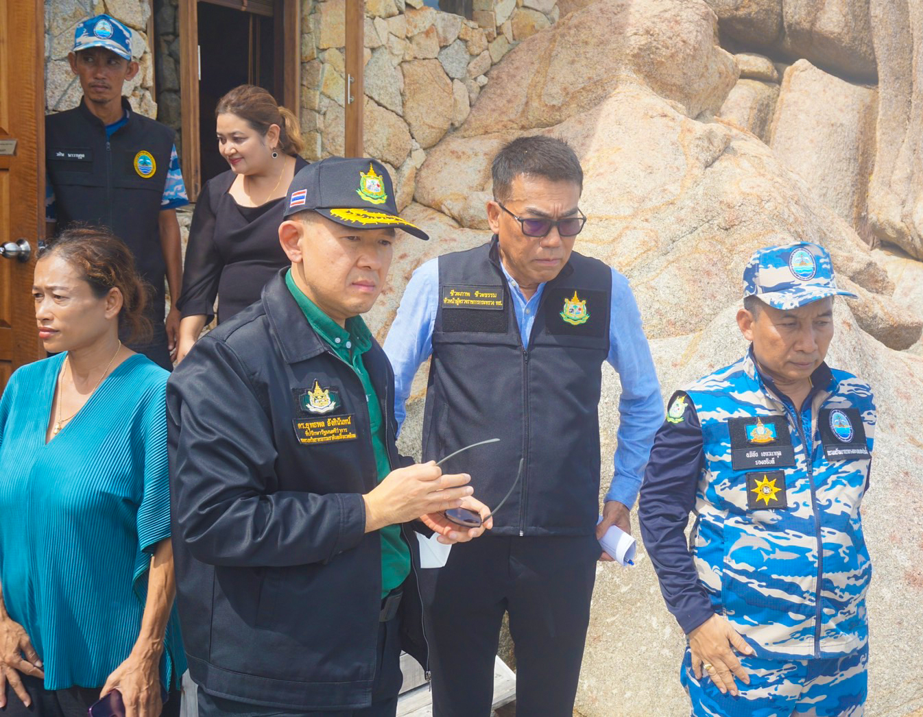 ทช. ร่วมคณะที่ปรึกษา ทส. ลงพื้นที่เกาะเต่า ติดตามการแก้ไขปัญหาการก่อสร้างรีสอร์ทหรู บนเกาะเต่า จังหวัดสุราษฎร์ธานี