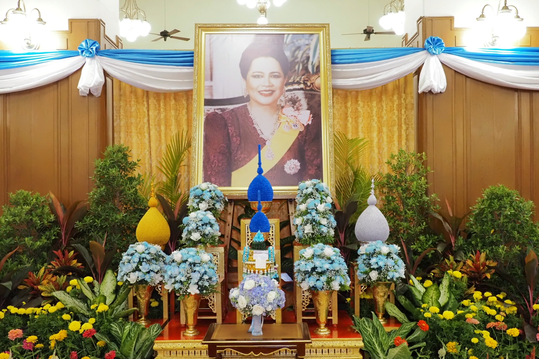 ทช. ร่วมลงนามถวายพระพรสมเด็จพระนางเจ้าสิริกิติ์ พระบรมราชินีนาถ พระบรมราชชนนีพันปีหลวง เนื่องในโอกาสเฉลิมพระชนมพรรษา 91 พรรษา