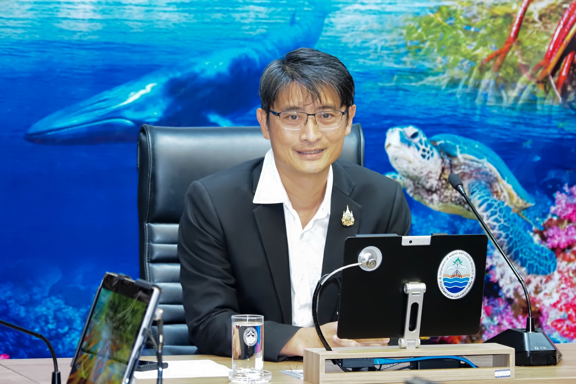กรมทะเล รับมอบเงินบริจาค “โครงการเทความรักให้เต่าติดอวน” สมทบทุนศูนย์ช่วยชีวิตสัตว์ทะเลหายากสิรีธาร