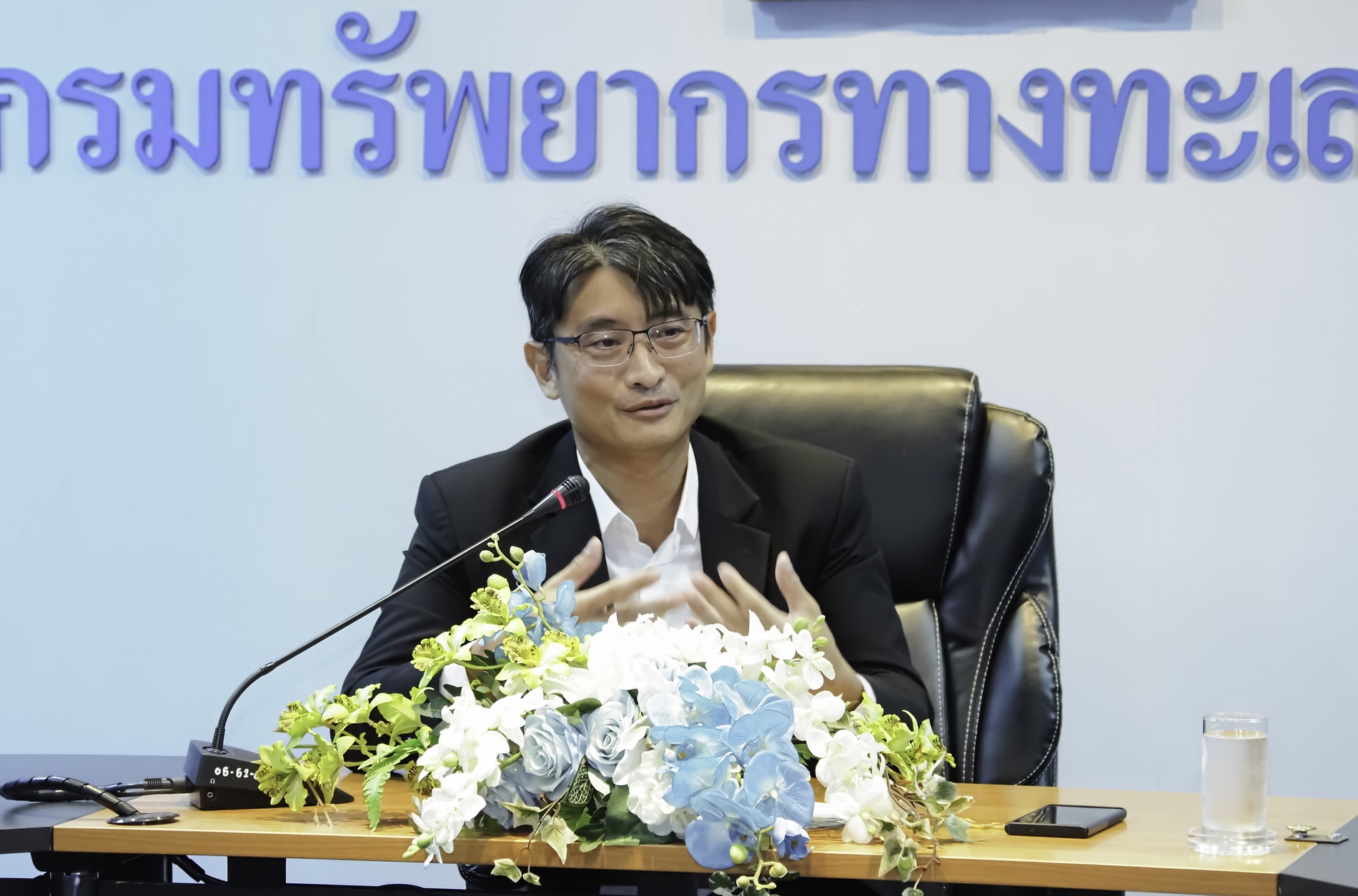 ทช. เร่งเครื่องปกป้องทะเลไทย ผนึก IUCN ดัน "ตรัง" ต้นแบบ LMMAs แห่งแรก พร้อมจับมือมูลนิธิเพื่อทะเล รับมือ "สึนามิความร้อน" สู่อนาคตทะเลยั่งยืน